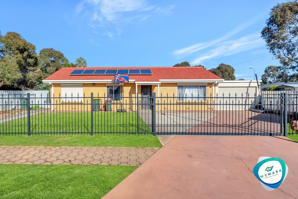 127 Andrew Smith Drive, PARAFIELD GARDENS, SA 5107