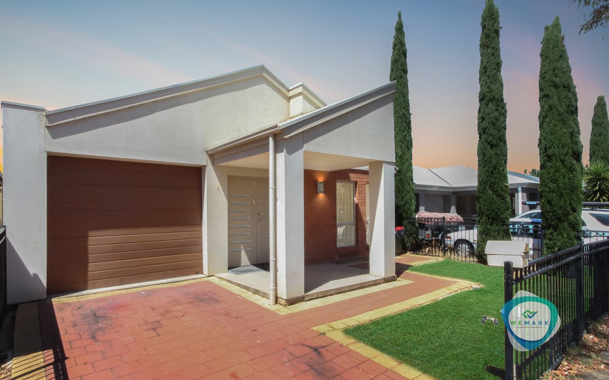 17 FREEMAN Avenue, MUNNO PARA, SA 5115