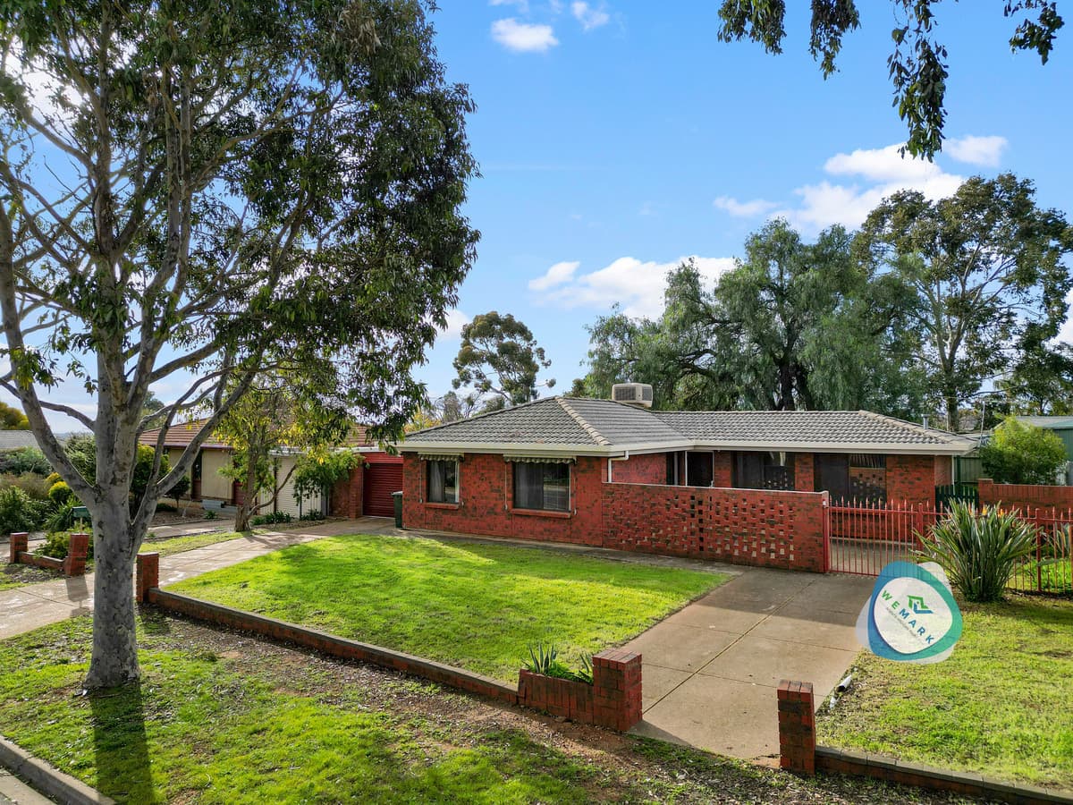 3 Lisbon Road, Craigmore, SA 5114