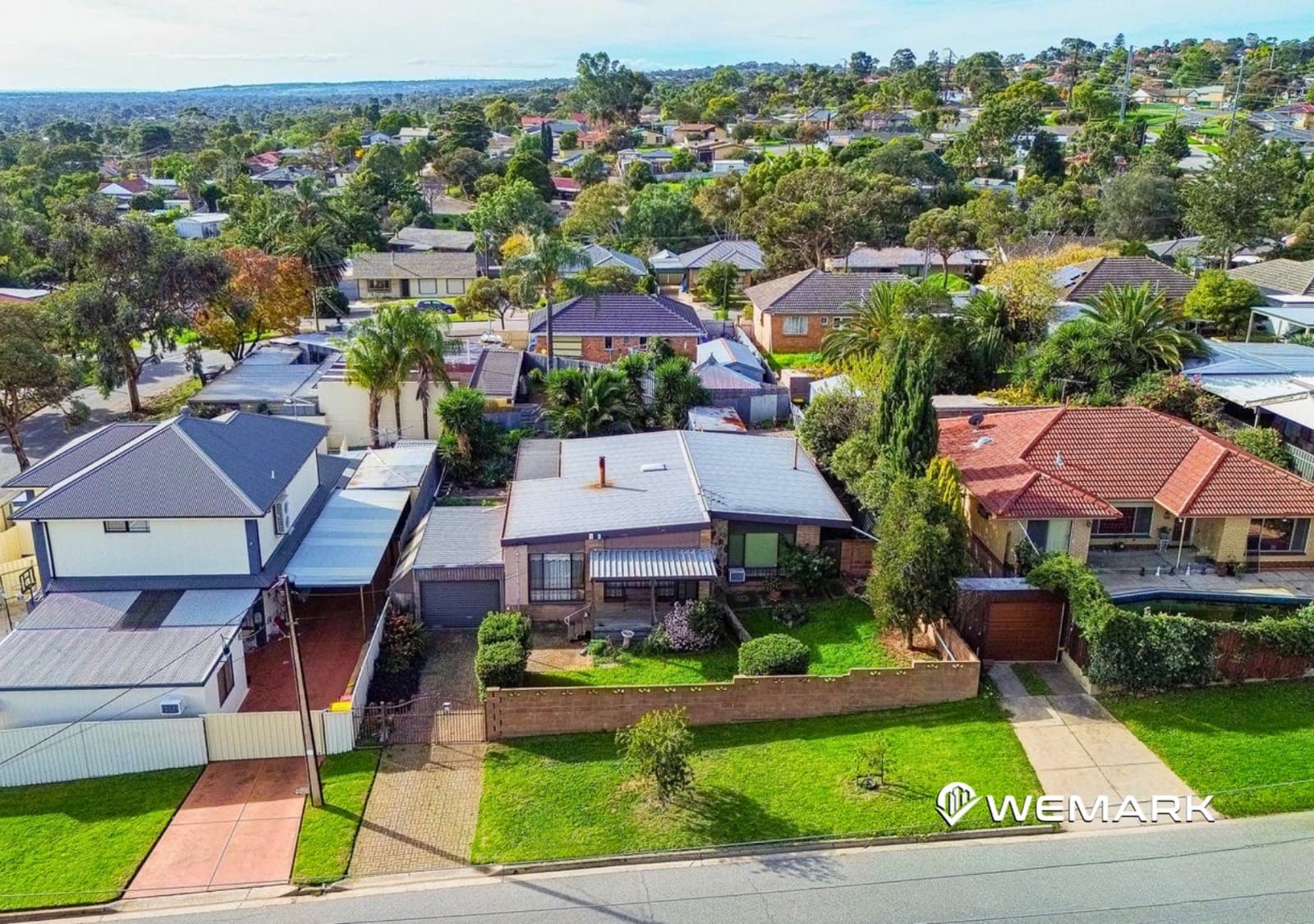 210 Maxwell Road, SA 5096